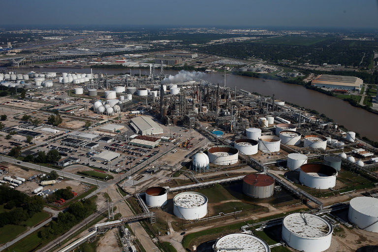 Click to enlarge Valero Energy