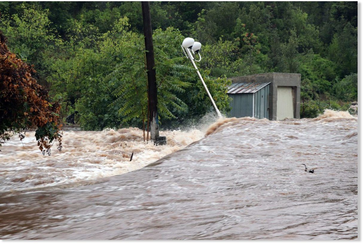 Flooding in Zadar, Croatia after 280mm (11 inches) of rain in 24 hours
