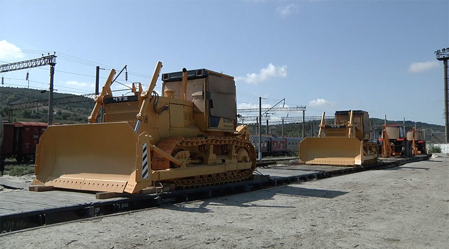 Click to enlarge Russian reconstruction equipment in Syria