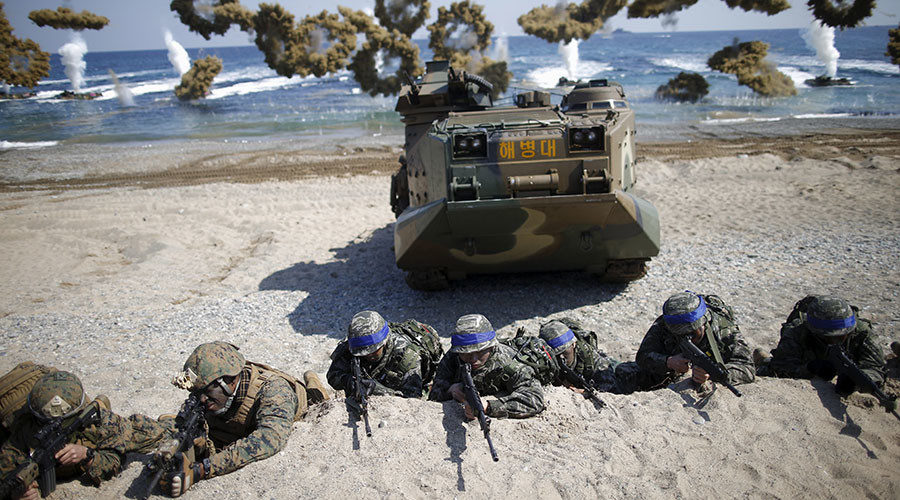 Click to enlarge South Korean and U.S. Marines
