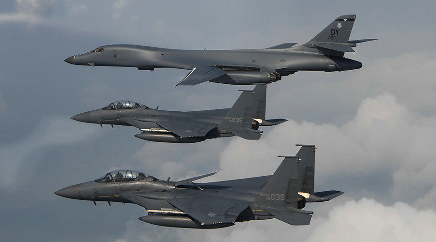 Click to enlarge US Air Force B-1B Lancer F-15 Fighter Jets
