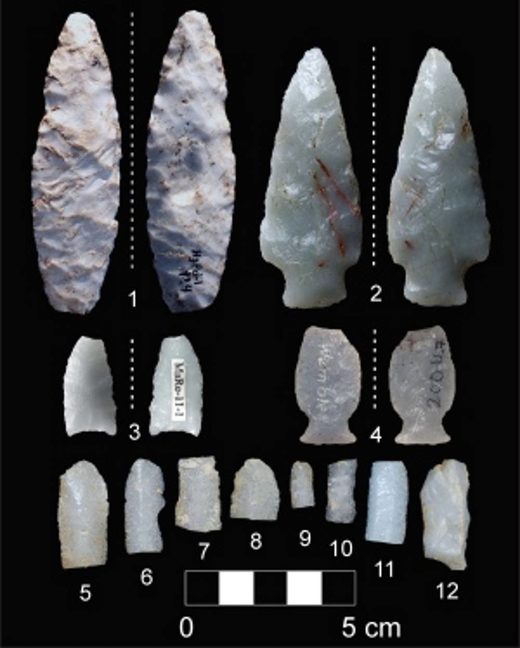 Click to enlarge Dene stone points