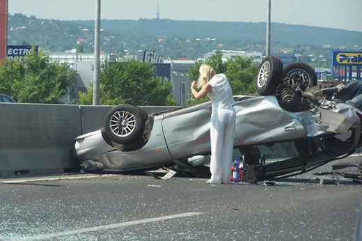 Click to enlarge Blond car accident