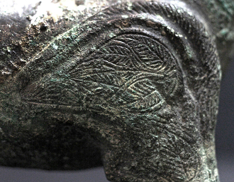 Click to enlarge roman bronze dog