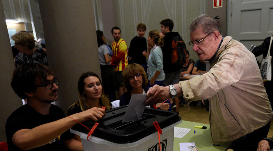Catalonia referendum voter