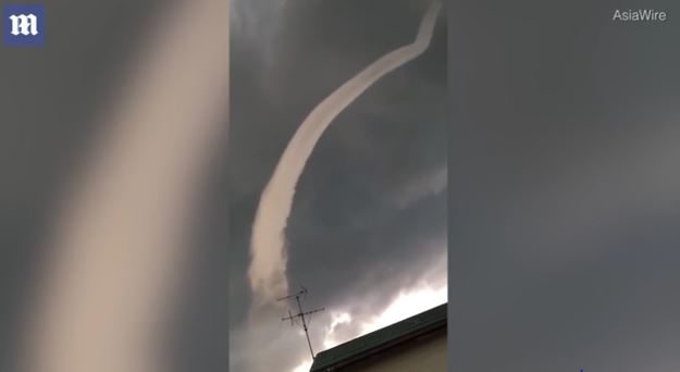 Funnel cloud in Japan