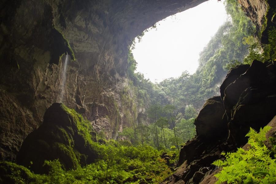 Click to enlarge Sơn Đoòng cave