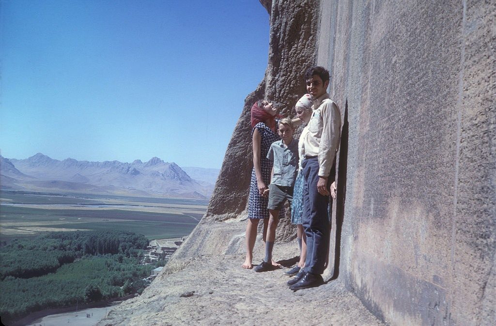 Wall Behistun Cuniform inscription