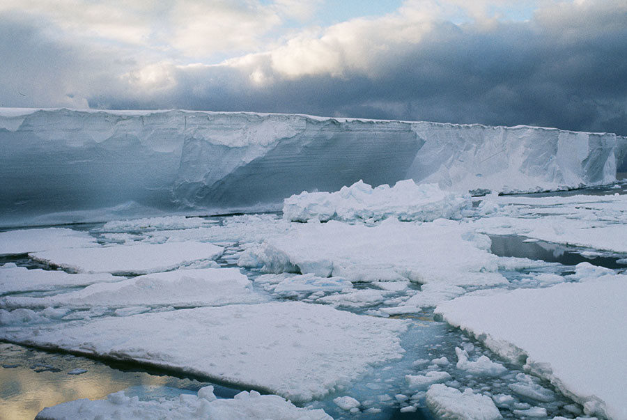 Click to enlarge Larsen ice shelf, Weddell Sea