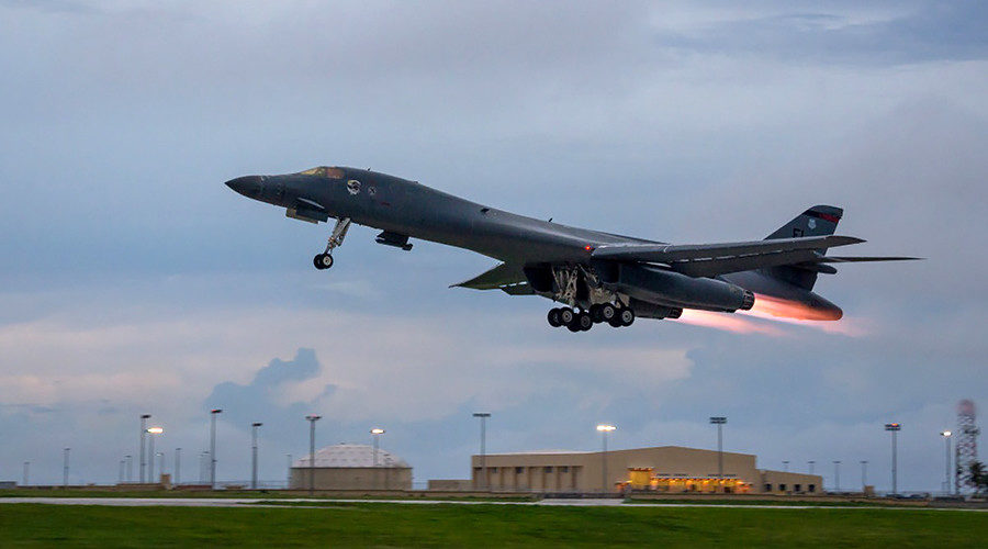 Click to enlarge U.S. Air Force B-1B Lancer