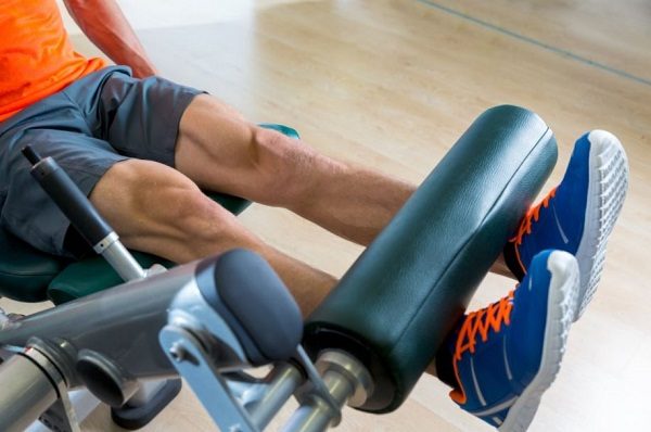 leg extension machine