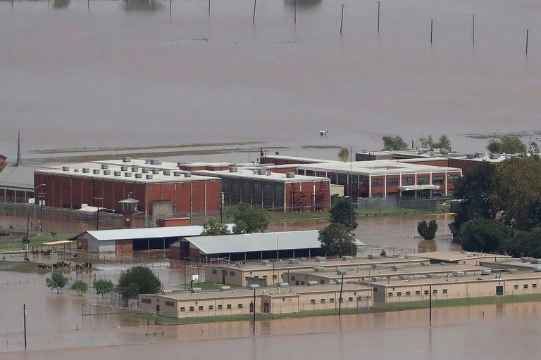 Texas prison flooded