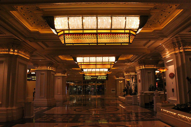mandalay bay lobby