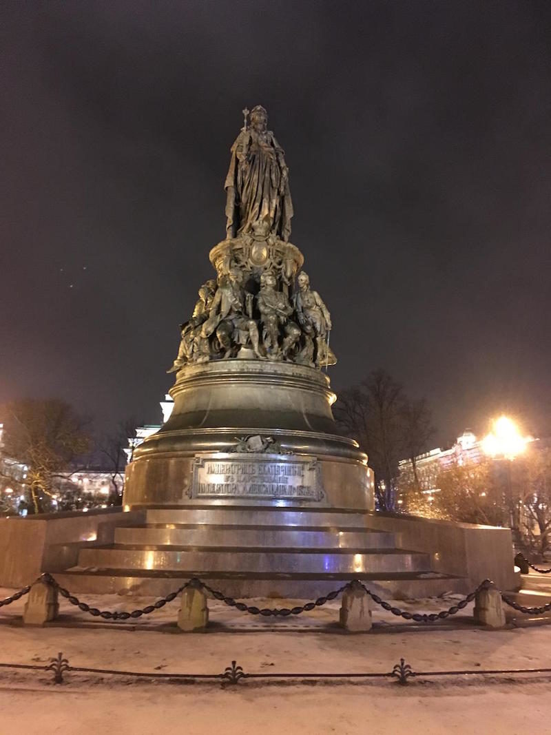 Click to enlarge Catherine the Great statue.