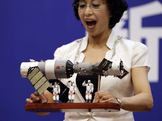 Click to enlarge scale model China's Tiangong-1 space station