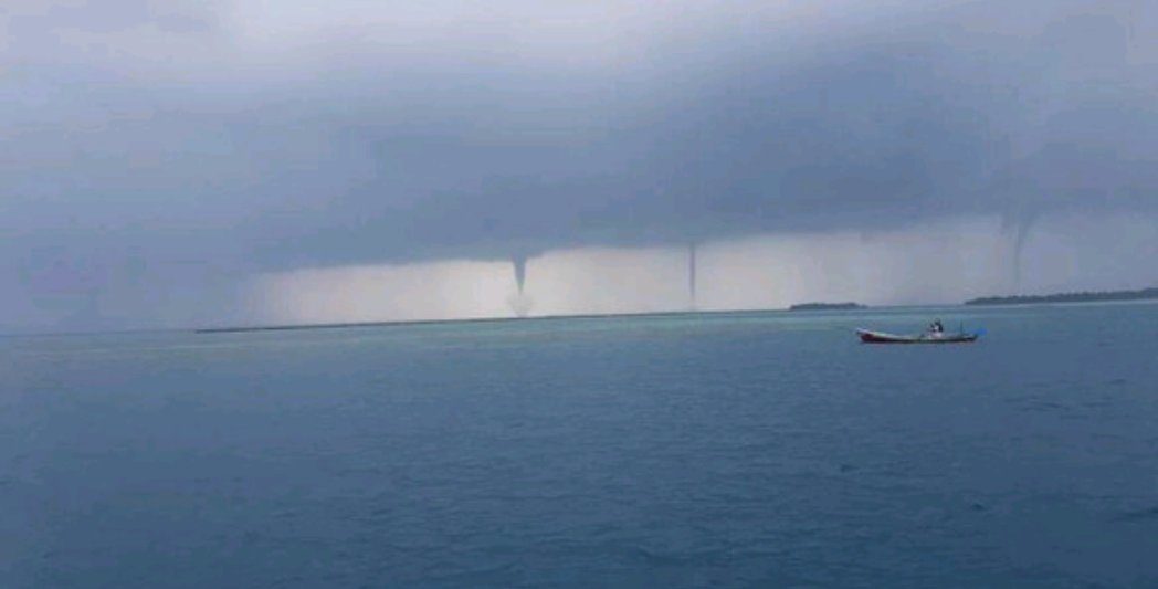 Three waterspout tornadoes appeared in Jakarta’s Pulau Seribu subdistrict on Monday, Oct 24, 2017