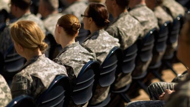 female soldiers