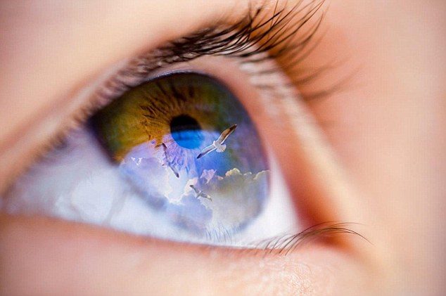 hallucinations eye problems