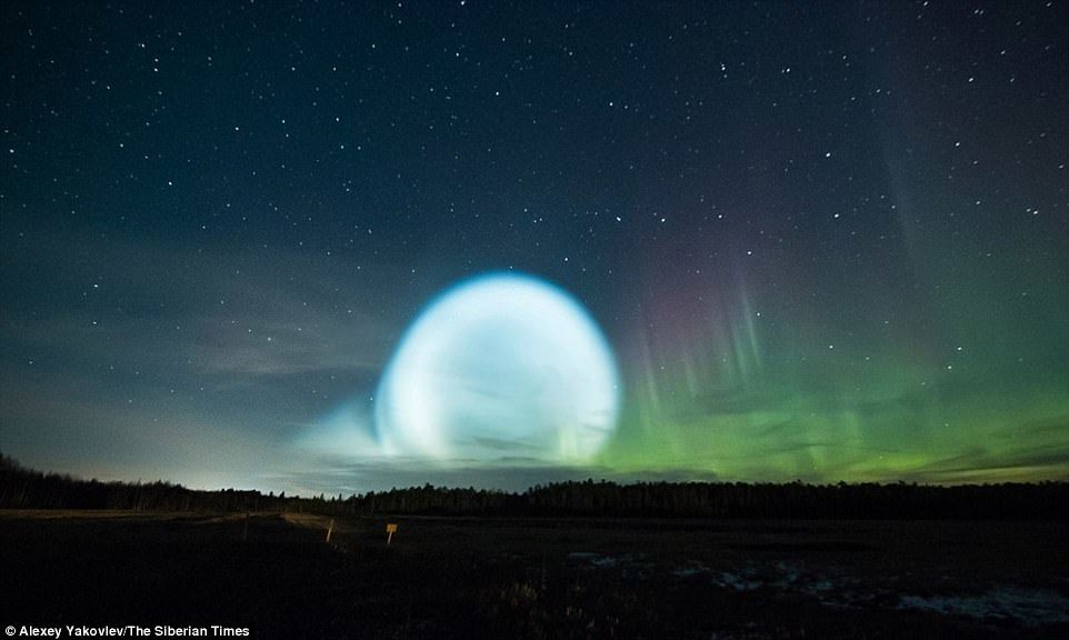 Click to enlarge glowing light