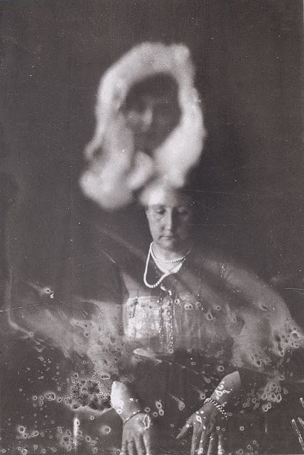 Click to enlarge psychic photo