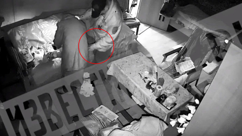 83yo robbed by Moscow cop