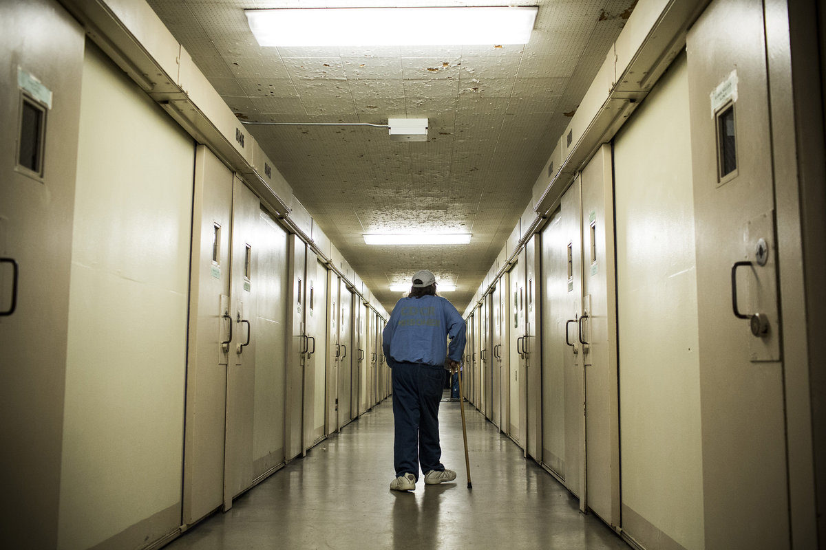 When prisons become nursing homes