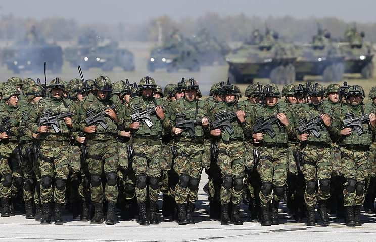 Serbian army troops