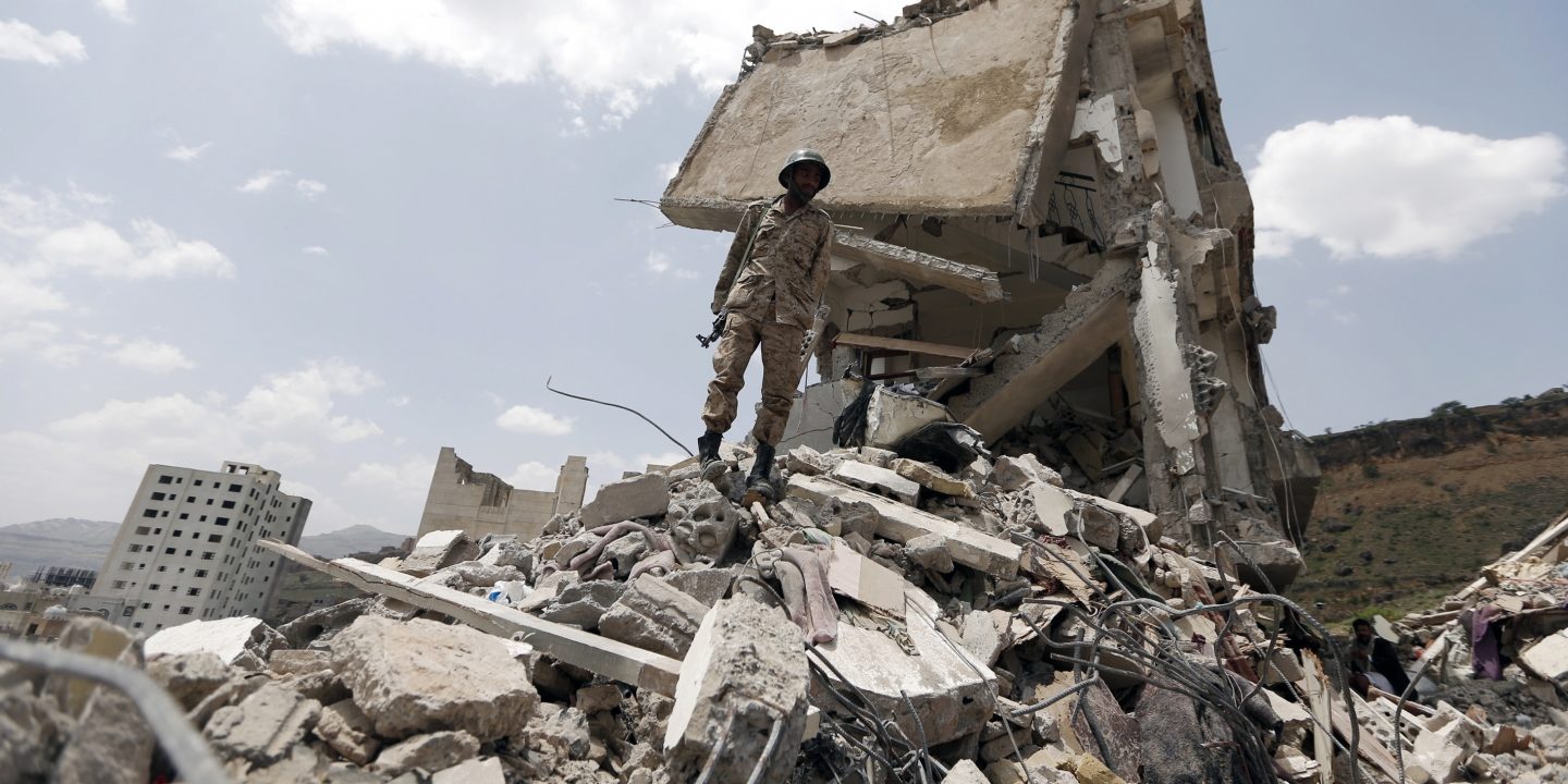 Click to enlarge yemeni soldier Sana'a
