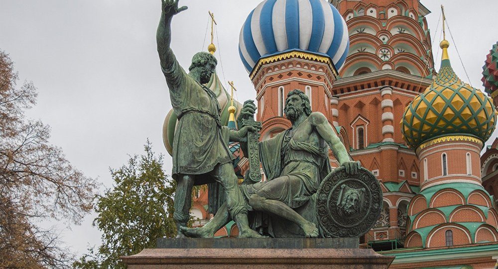 Click to enlarge Russian statue