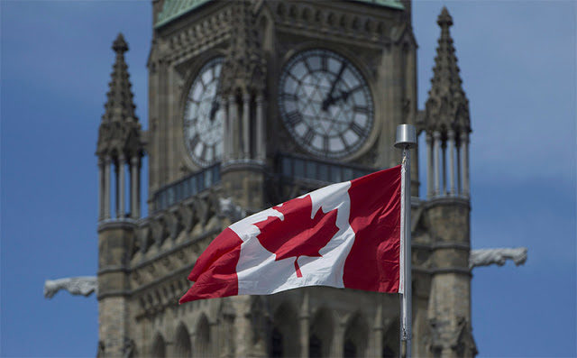 parliament building canada