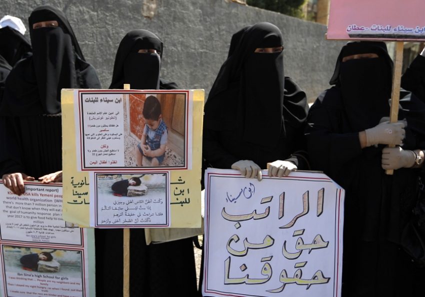 Yemen blockade teachers Saudi Arabia