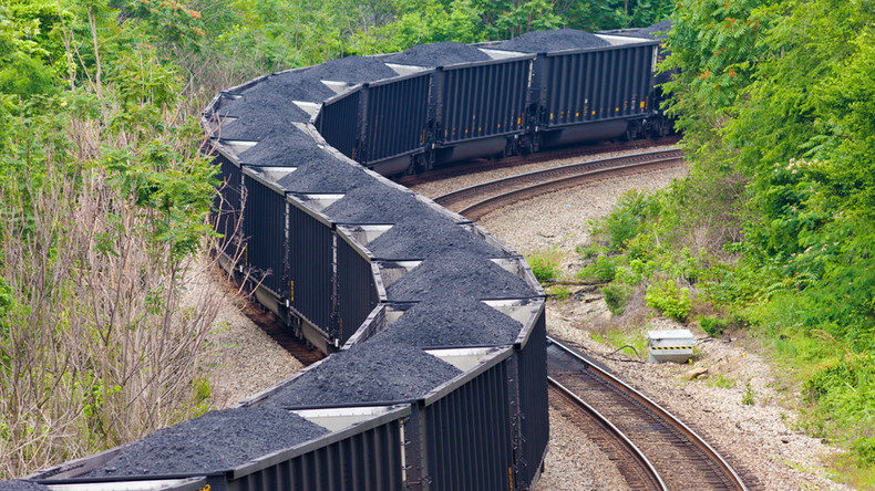 Poland illegally imports coal from Ukraine's breakaway regions & exports to Europe - report