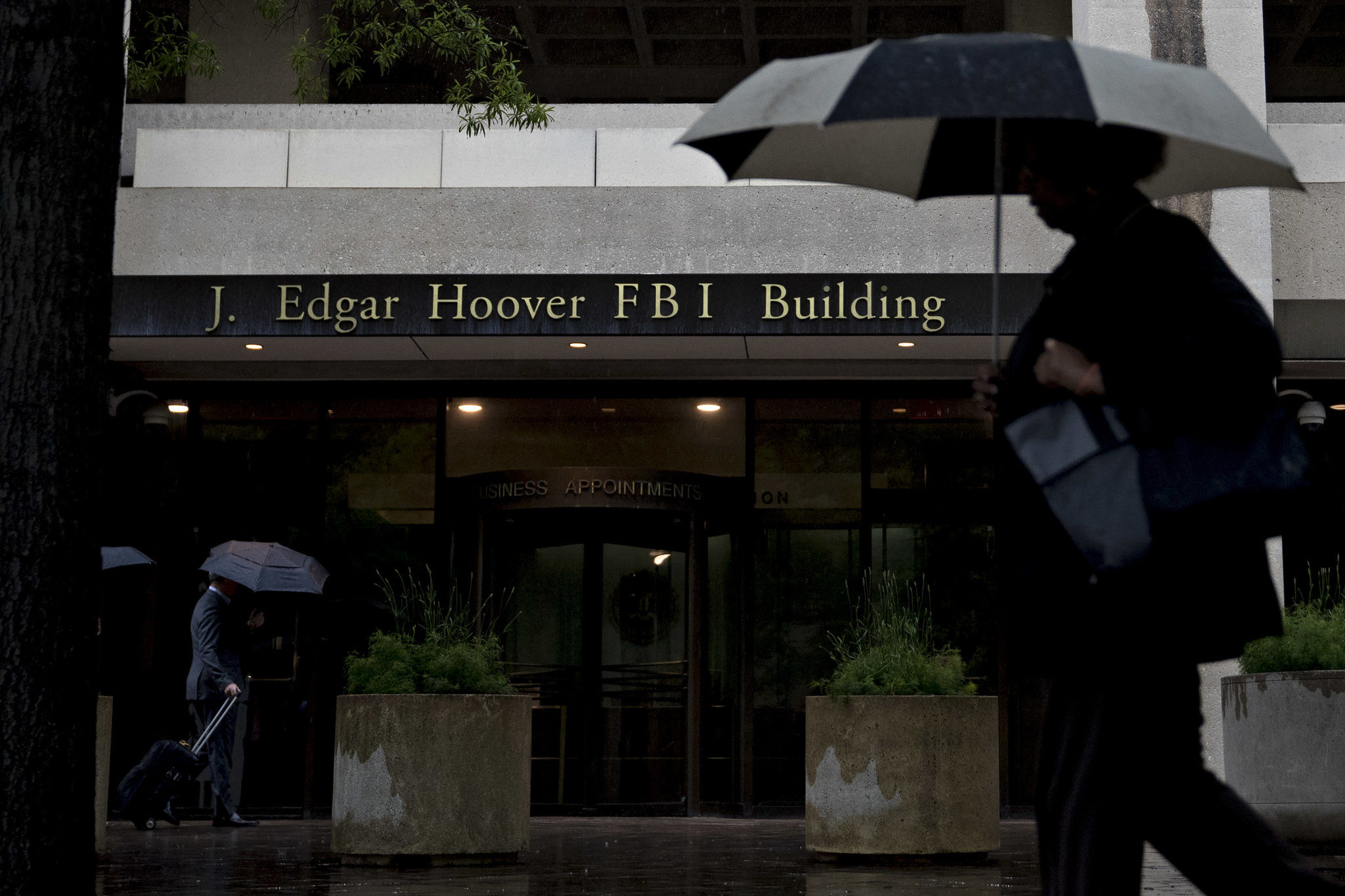Click to enlarge FBI building washington