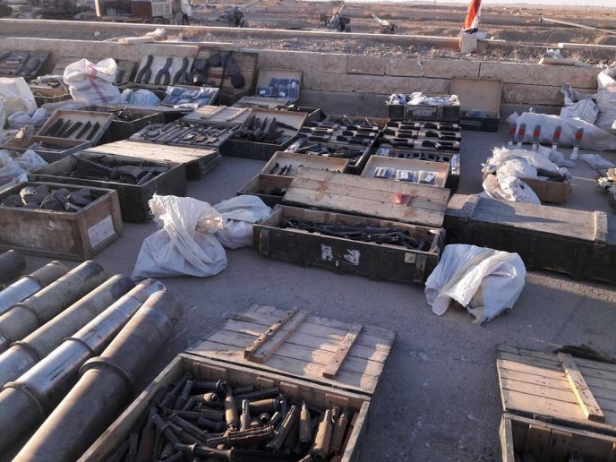 Heavy artillery pieces
