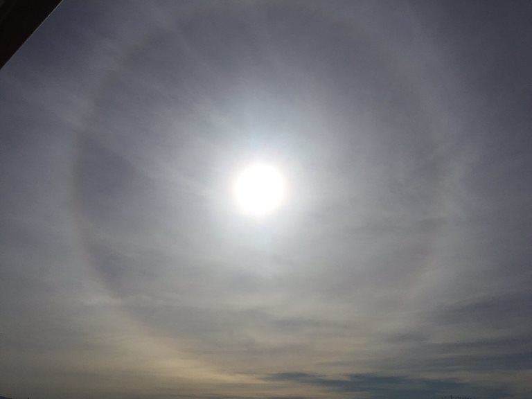 Click to enlarge Sun halo over Tucson, AZ