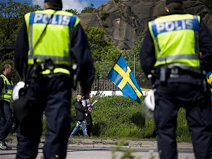 Click to enlarge Sweden Polis
