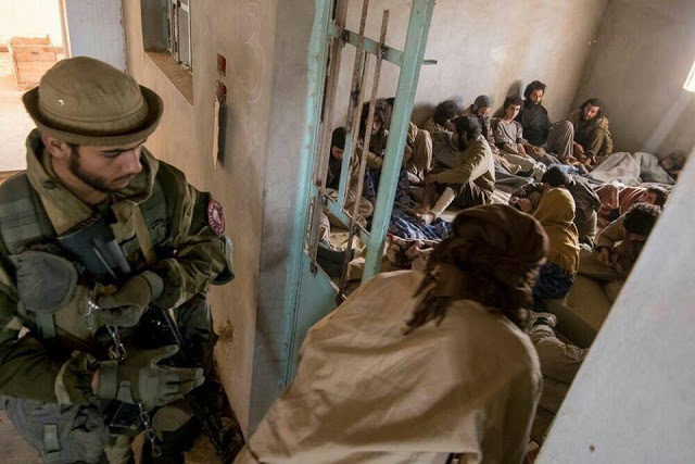 Jailed ISIS fighters