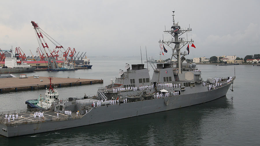 USS Benfold, a guided-missile destroyer