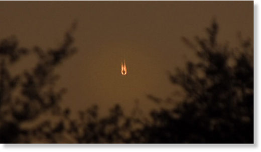 Click to enlarge Photographer Alec Paris captured still images of the fiery show, giving us a better look.