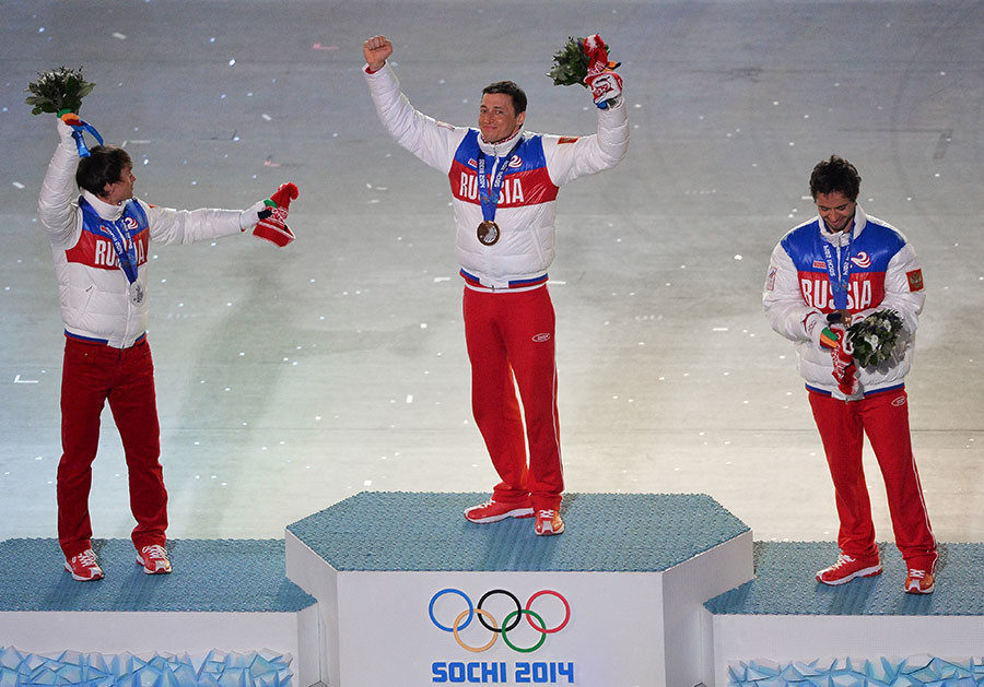 Click to enlarge Russian skiers