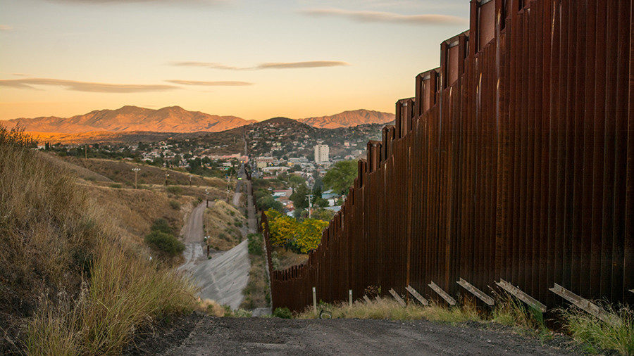 Click to enlarge Border wall