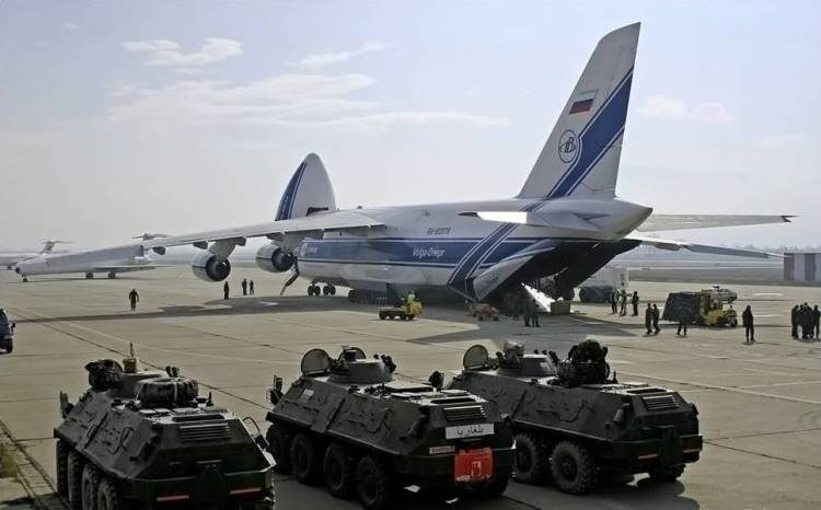 Russia’s Antonov An-124 unloading in Latakia airbase
