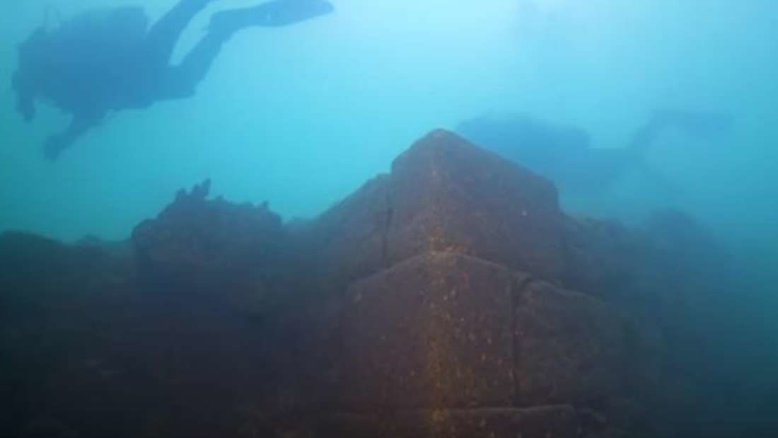 Click to enlarge Underwater Castle Turkey