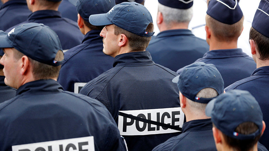 Click to enlarge French police