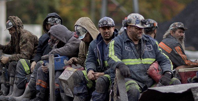 blue collar labor, construction workers