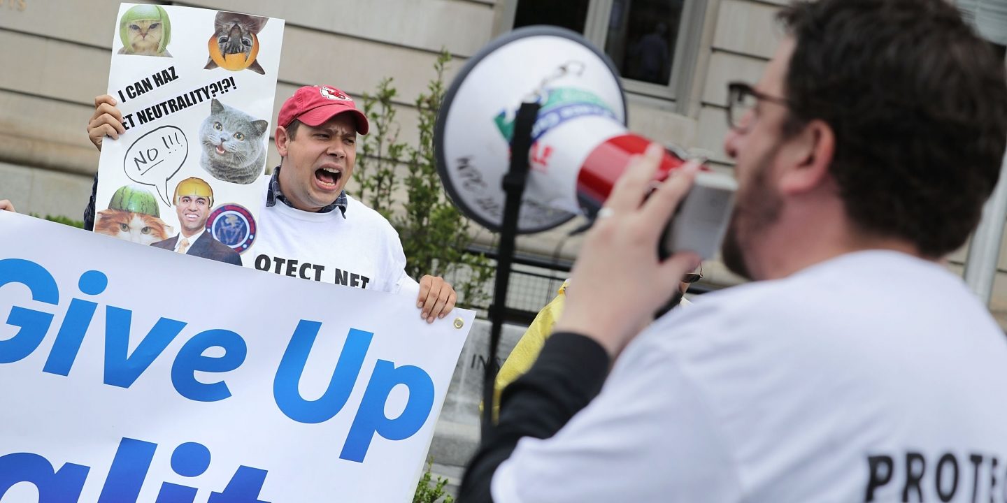 Click to enlarge net neutrality protesters