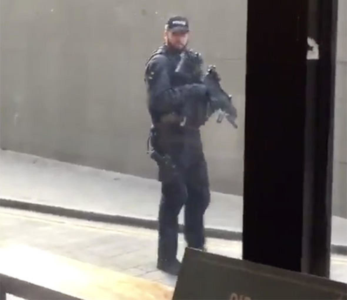 London Gherkin Lockdown bomb disposal November 2017