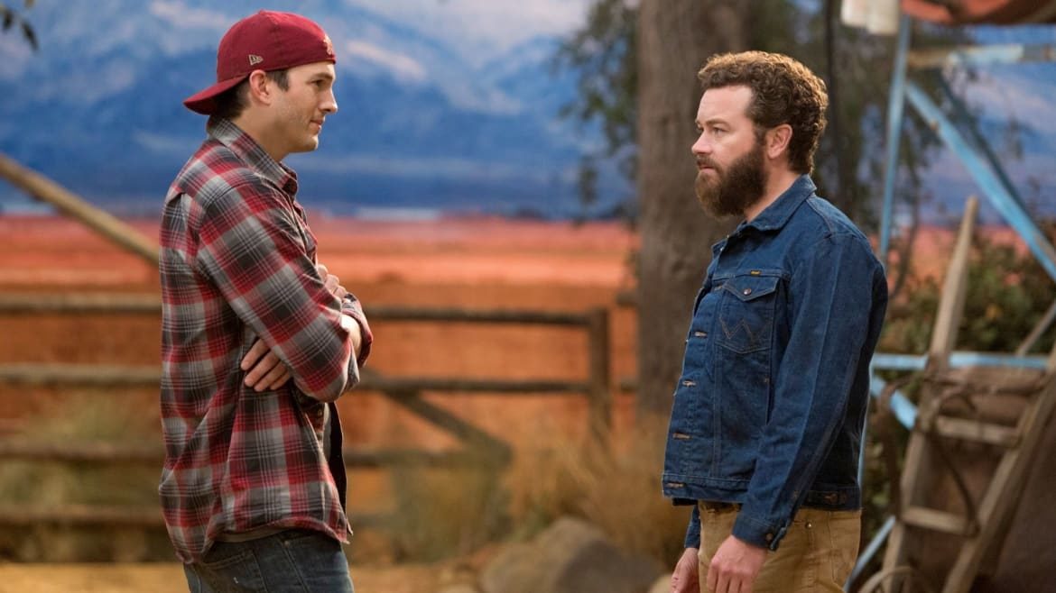 Click to enlarge Ashton Kutcher and Danny Masterson in ‘The Ranch.’