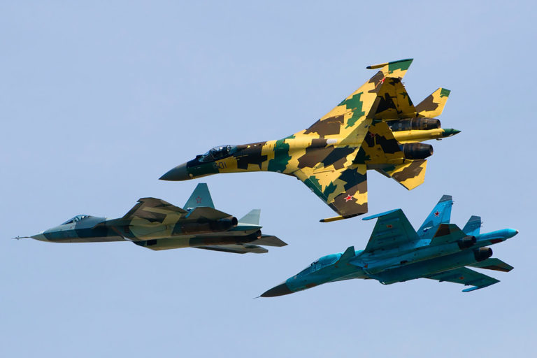 Sukhoi Su-35S (Su-35BM) multirole fighter, Su-34 fighter-bomber, and a T-50 stealth multirole fighter flying together, August 14, 2011. Image: Alex Beltyukov/Wikimedia/CC BY-SA 3.0