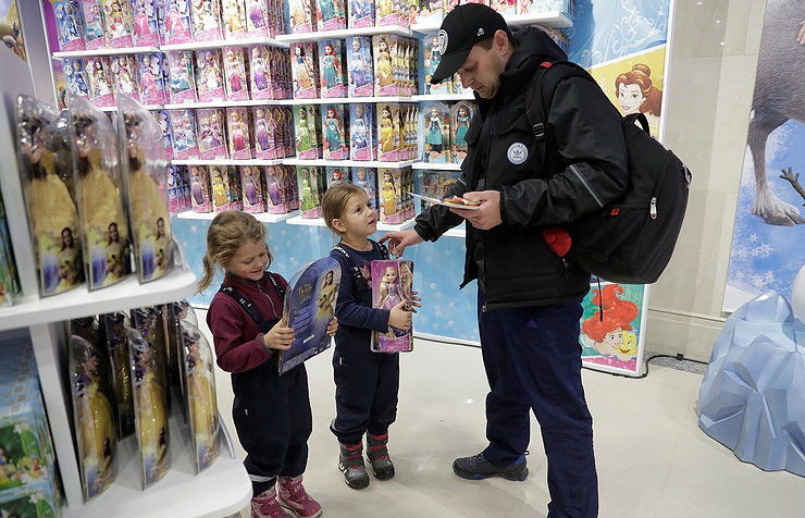 Disney store in Russia